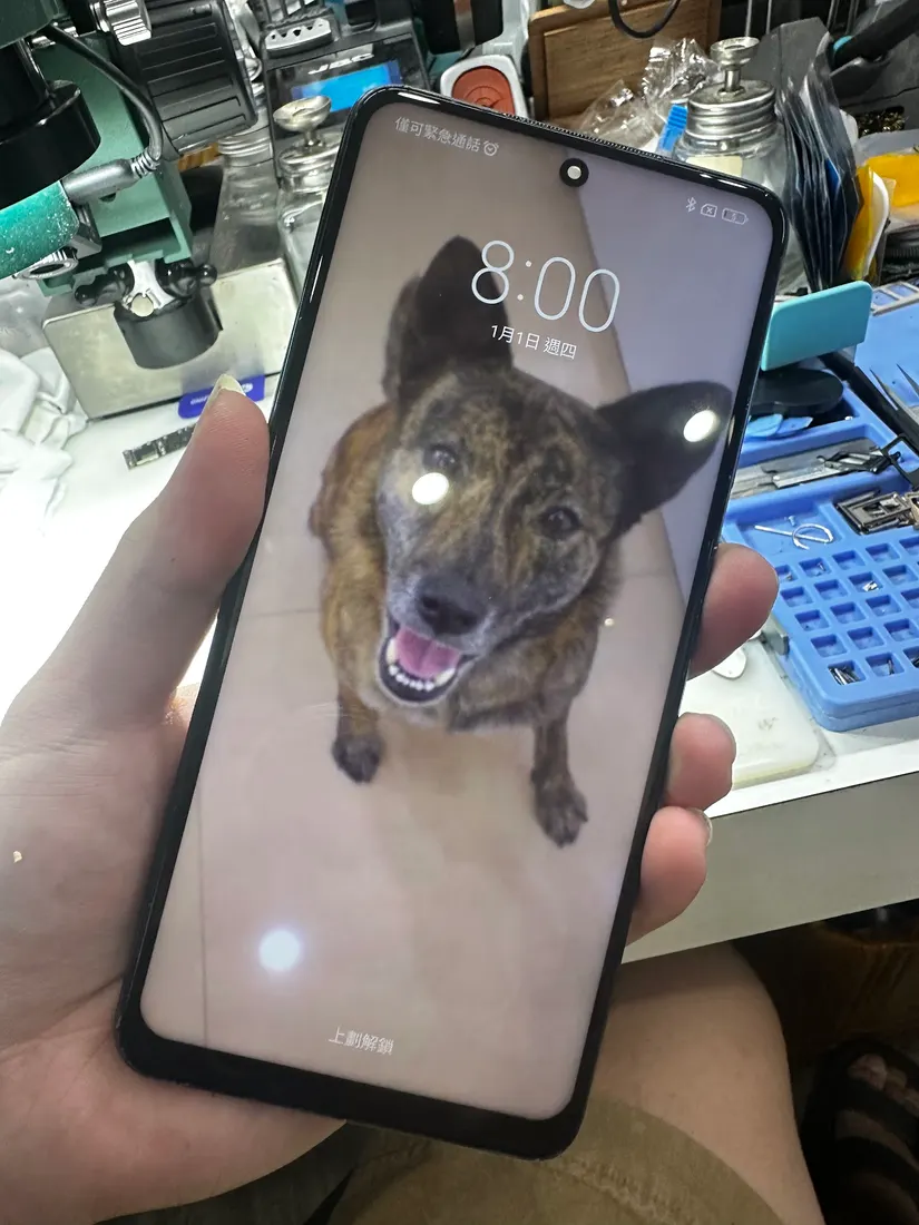 修復後的 Poco X3 Pro 開機顯示鎖定畫面