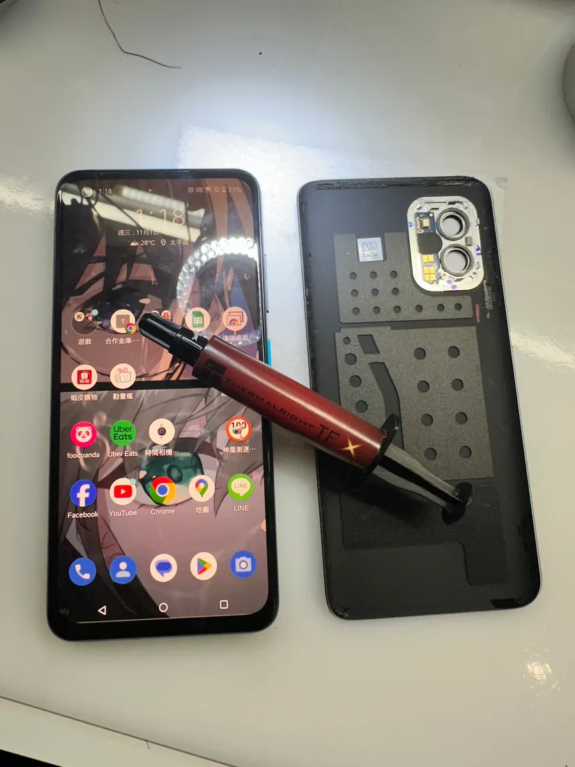 修復完成的 ASUS Zenfone 8 開機顯示桌面，App 圖示正常